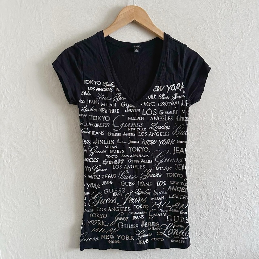 Y2K Guess Black & Silver Metallic Letter Print V-Neck Tee Size S